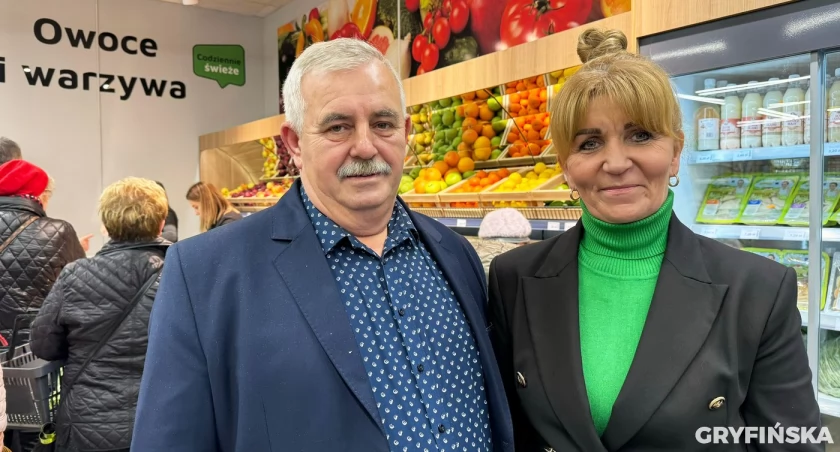 Grzegorz i Anna Adamczykowie - właściciele sklepu Kiwi