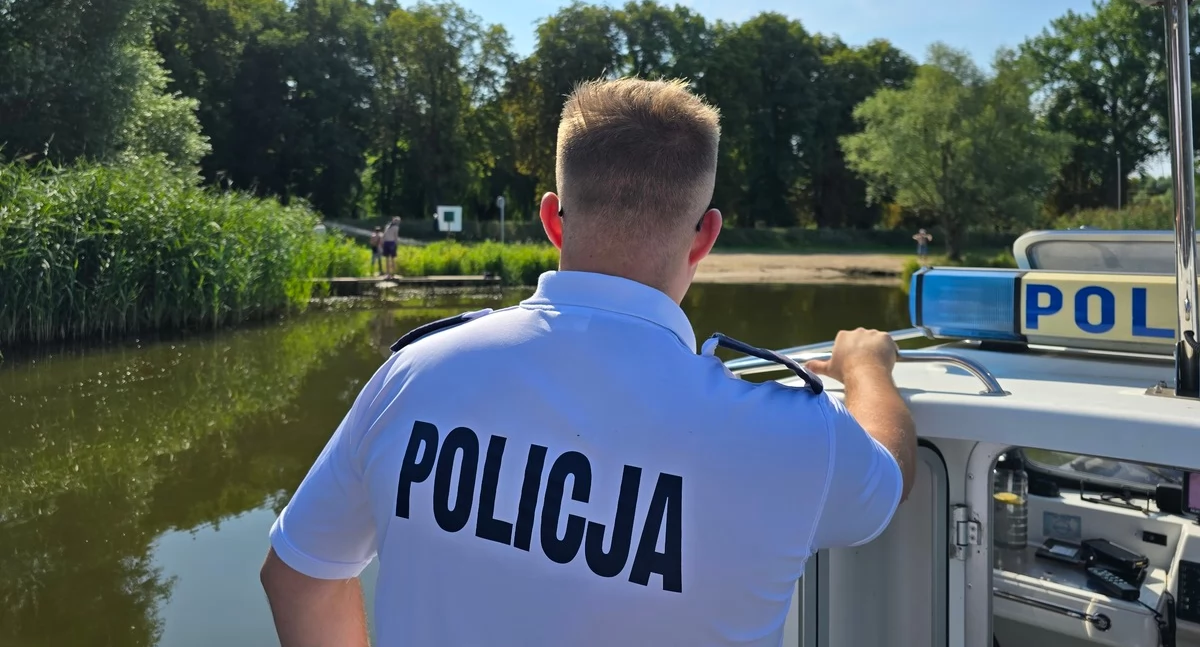 Policja - kryminalne, Policjanci kontrolowali Regalicy - zdjęcie, fotografia