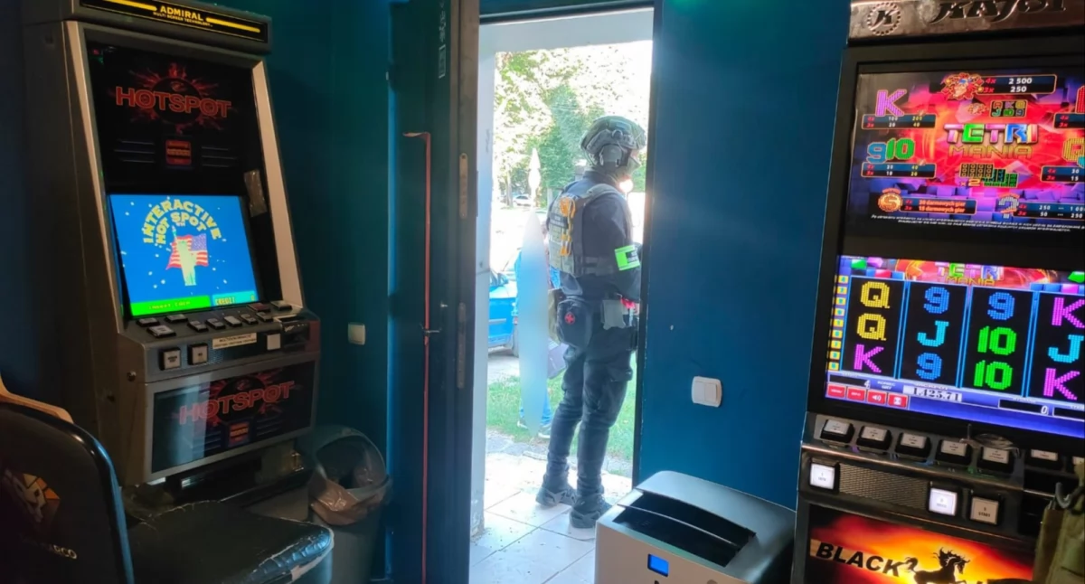 Policja - kryminalne, zamknęła nielegalne punkty hazardowe [ZDJĘCIA] - zdjęcie, fotografia