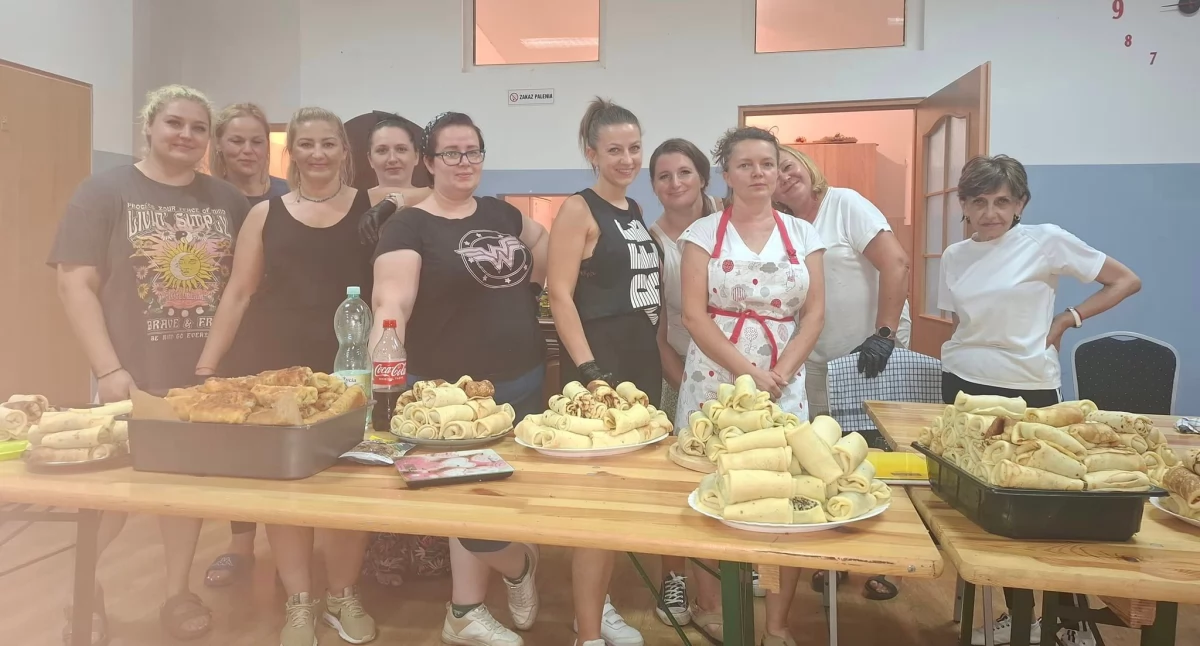 Akcje charytatywne, Wełtynianki przygotowały krokiety Julka! Zostało jeszcze kilkanaście kilogramów pierwszy lepszy! - zdjęcie, fotografia