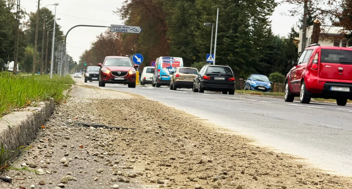 Transport i komunikacja, Niebezpiecznie Łużyckiej - zdjęcie, fotografia