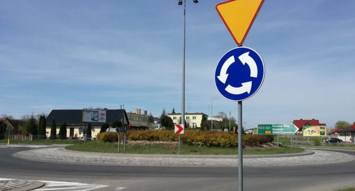 Interwencje, Koszalinie odnosi problemu ronda niczyjego - zdjęcie, fotografia