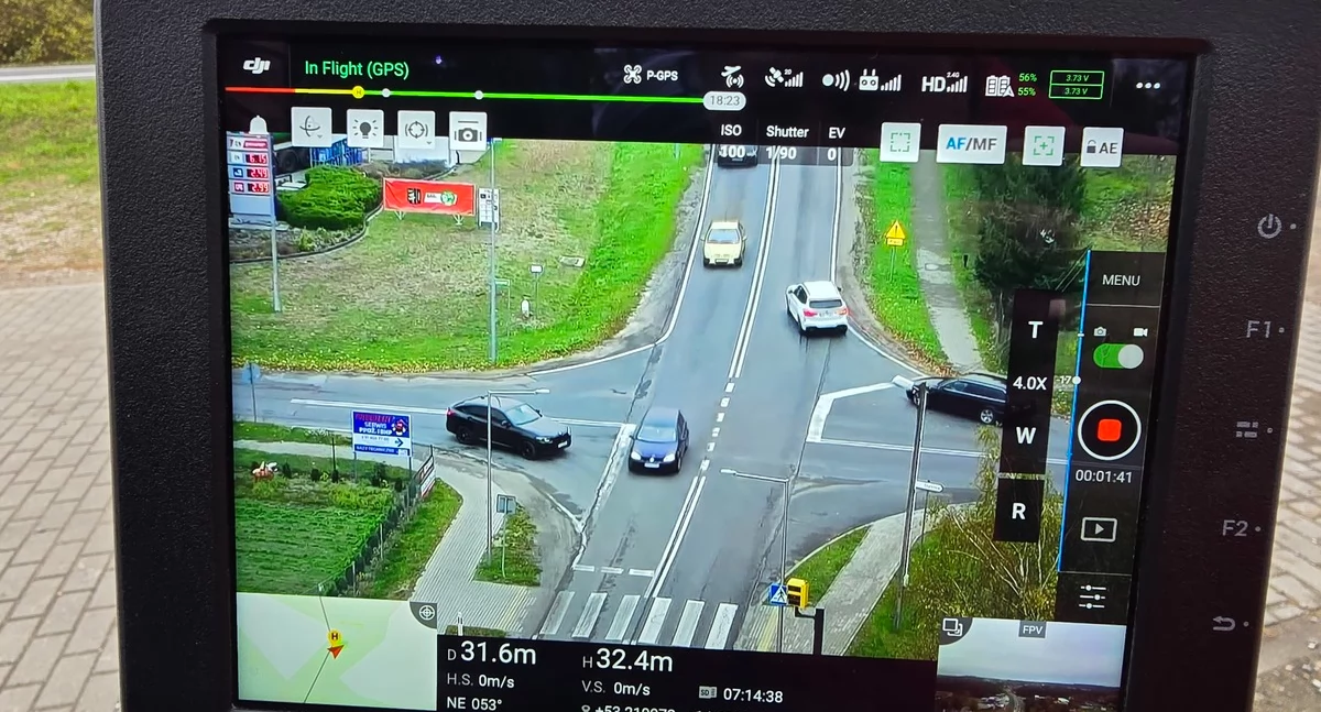 Policja - kryminalne, godziny wyłapał wykroczeń - zdjęcie, fotografia