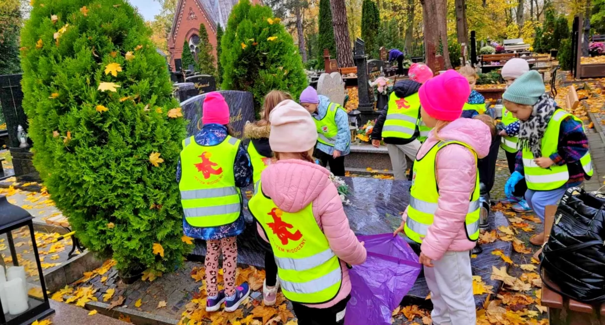 Szkoły i przedszkola, Pamiętamy którzy odeszli - zdjęcie, fotografia