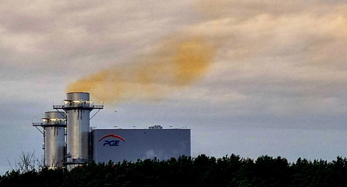 Interwencje, Dziwne opary elektrownią gazowo parową wyjaśnia - zdjęcie, fotografia