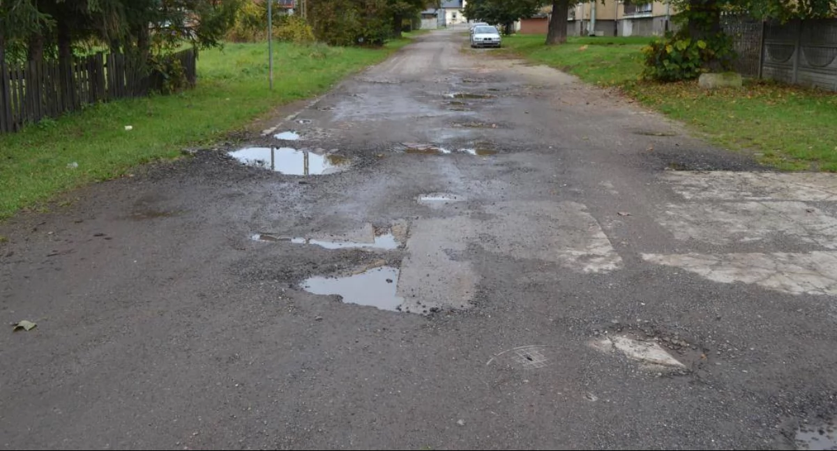 Inwestycje, Przebudują cztery drogi gminie - zdjęcie, fotografia