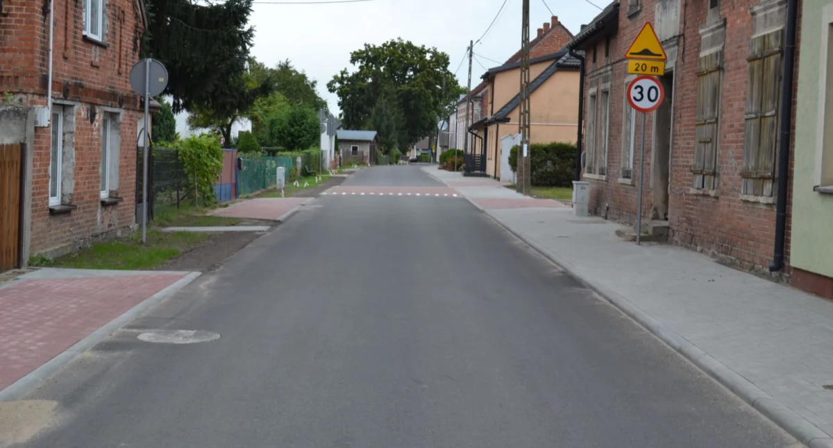 Inwestycje, Przebudowany został ponad metrowy fragment ulicy - zdjęcie, fotografia