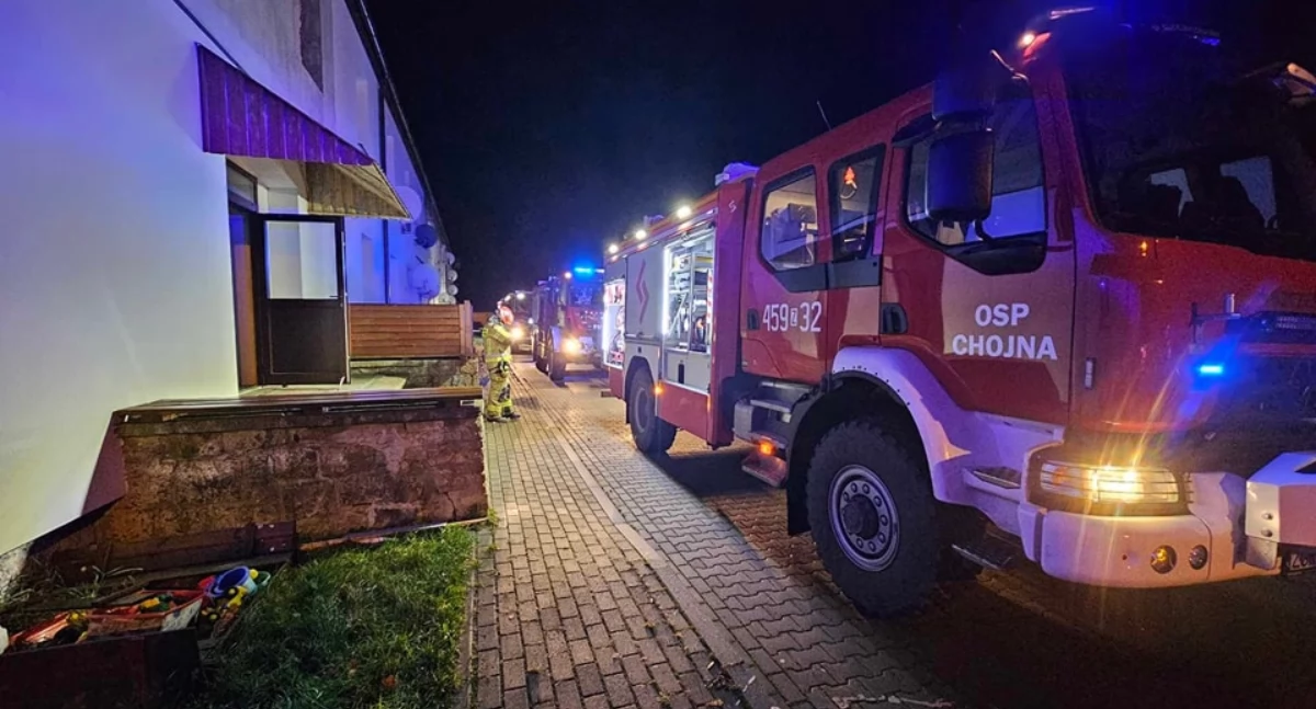 Straż pożarna, Okres przedświąteczny niespokojny - zdjęcie, fotografia