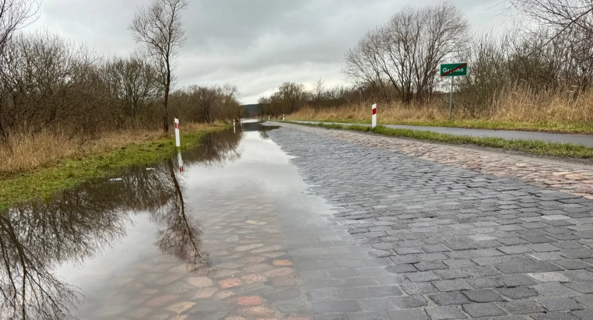 Transport i komunikacja, Droga Międzyodrzu wciąż zamknięta - zdjęcie, fotografia