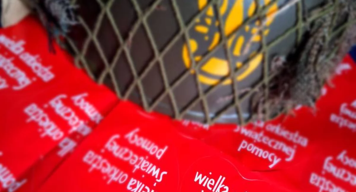 Akcje charytatywne, Patrol spadochronowy ulicach podczas gryfińskiego Finału WOŚP - zdjęcie, fotografia