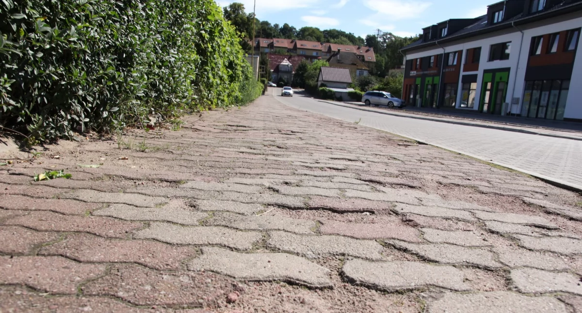 Samorządowcy, Wyremontują chodnik Lagunie - zdjęcie, fotografia