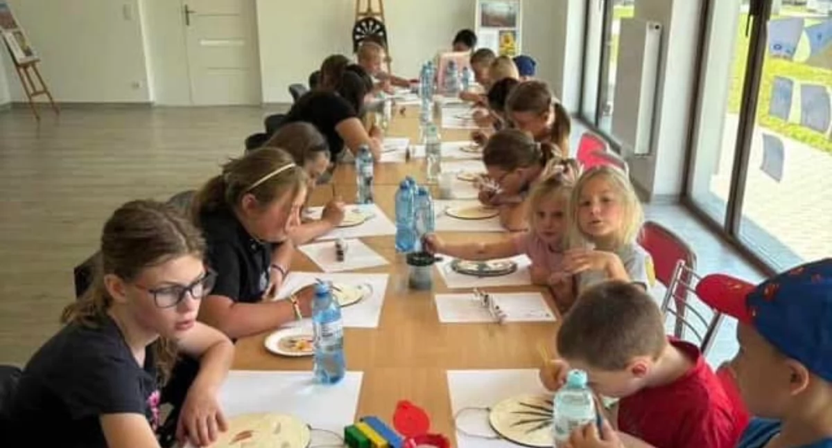 Opieka społeczna, Zapraszają dzieci Gryfino placówki wsparcia dziennego - zdjęcie, fotografia