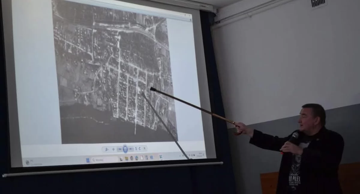 Szkoły i przedszkola, Opowiadali uczniom powojennej historii Gryfina - zdjęcie, fotografia