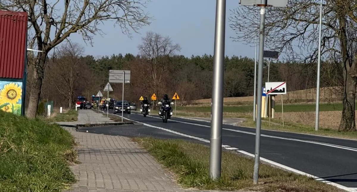 Wypadki drogowe, Wypadek przed Widuchową Droga nieprzejezdna - zdjęcie, fotografia
