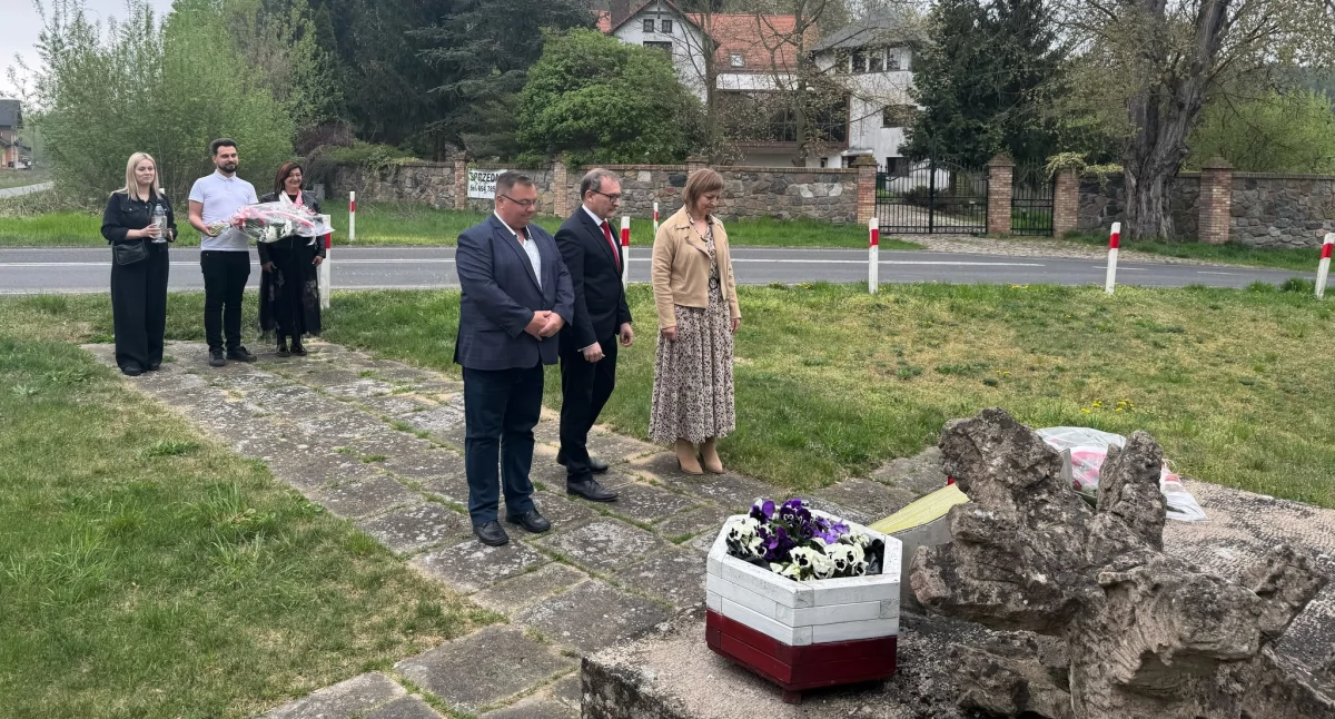 Imprezy, Upamiętnili rocznicę Forsowania - zdjęcie, fotografia
