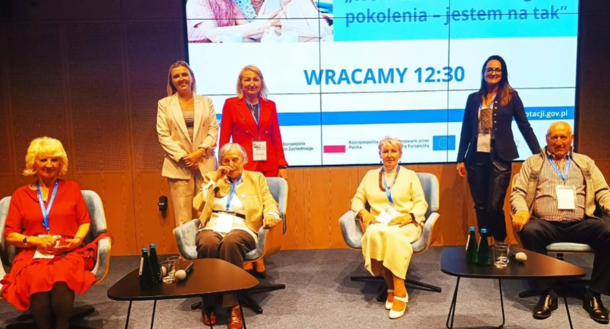Opieka społeczna, Konferencja Wolontariat Srebrnego Wieku Jestem - zdjęcie, fotografia