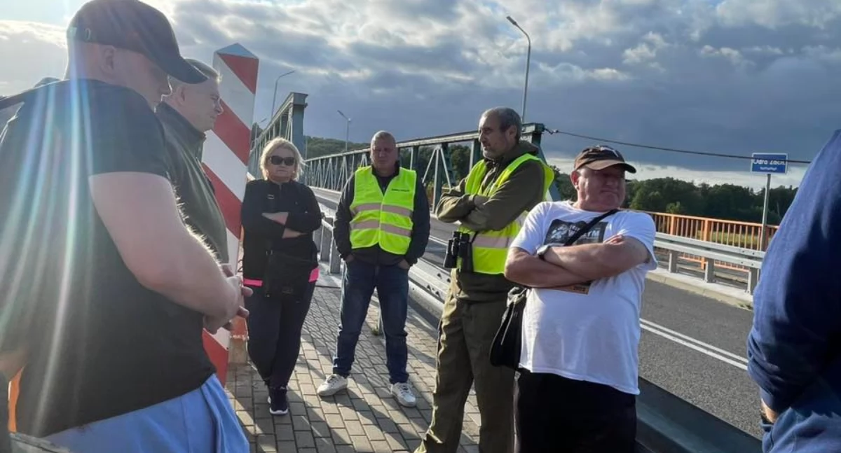 Inicjatywy społeczne, Gryfinianie patrolowali Gryfino Mescherin [GALERIA] - zdjęcie, fotografia