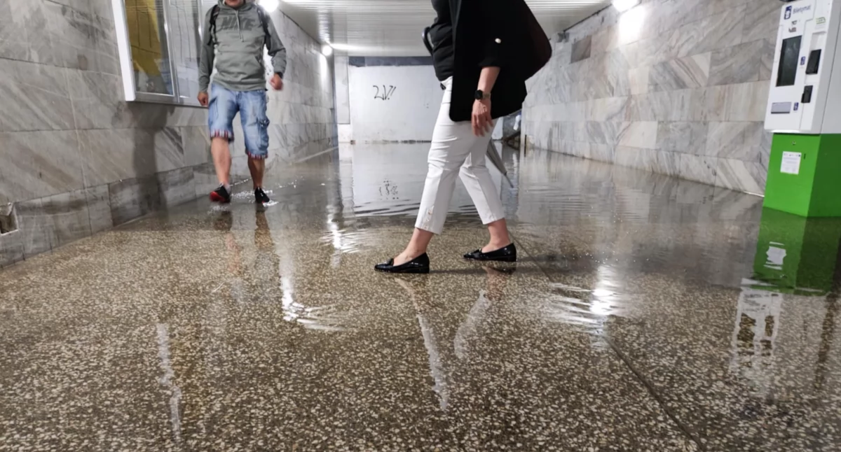 Interwencje, Tunel stacją znowu zalany - zdjęcie, fotografia