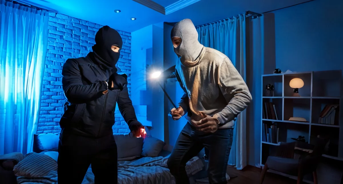 Policja - kryminalne, Włamali Gartz Złapali Polaka Drugiego szukają - zdjęcie, fotografia
