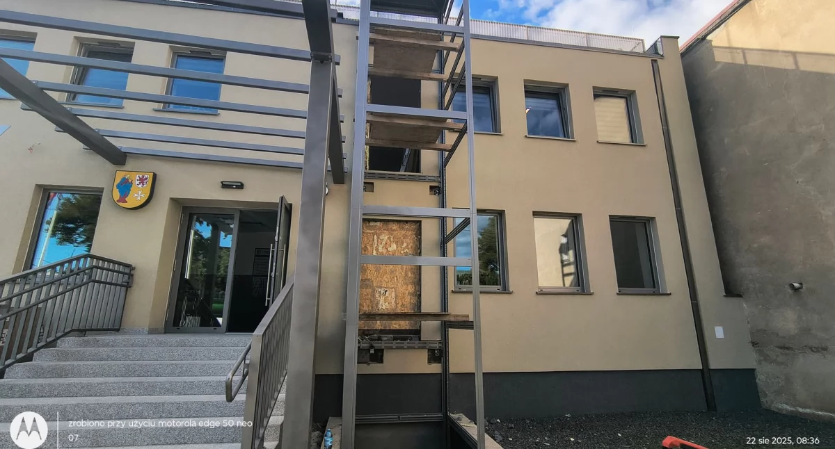 Inwestycje, gminie Banie likwidują bariery - zdjęcie, fotografia