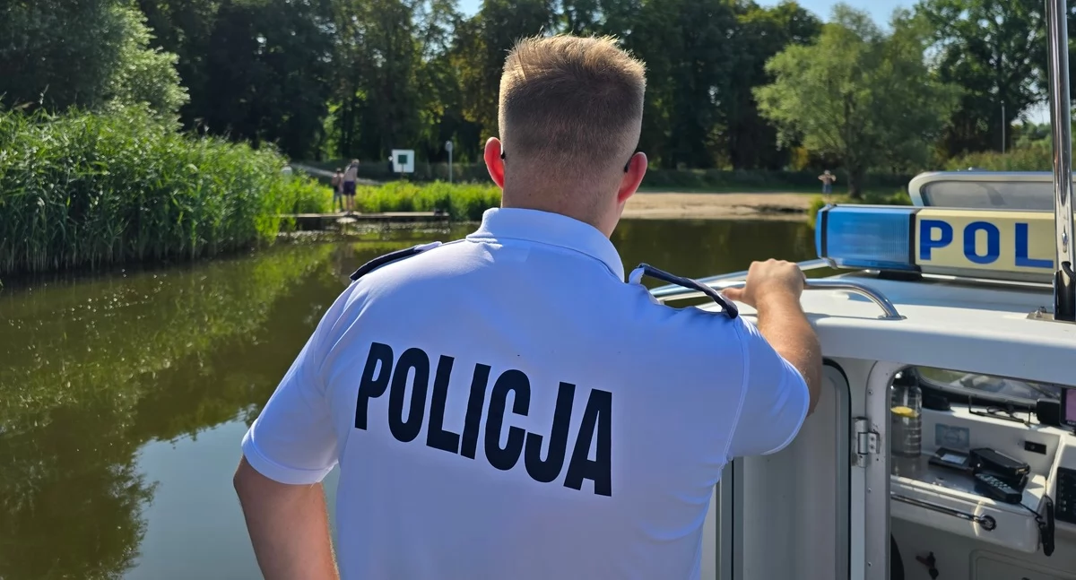 Policja - kryminalne, Gryfińskich policjantów kręci bezpieczeństwo wodą - zdjęcie, fotografia