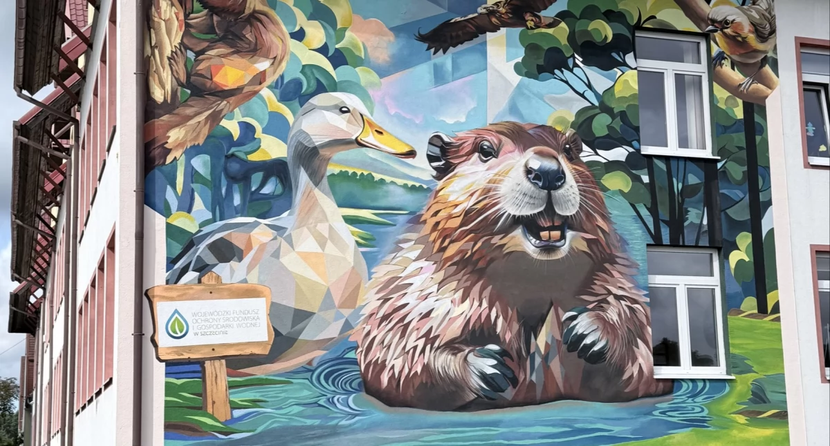 Szkoły i przedszkola, szkole podstawowej powstał mural [ZDJĘCIA] - zdjęcie, fotografia