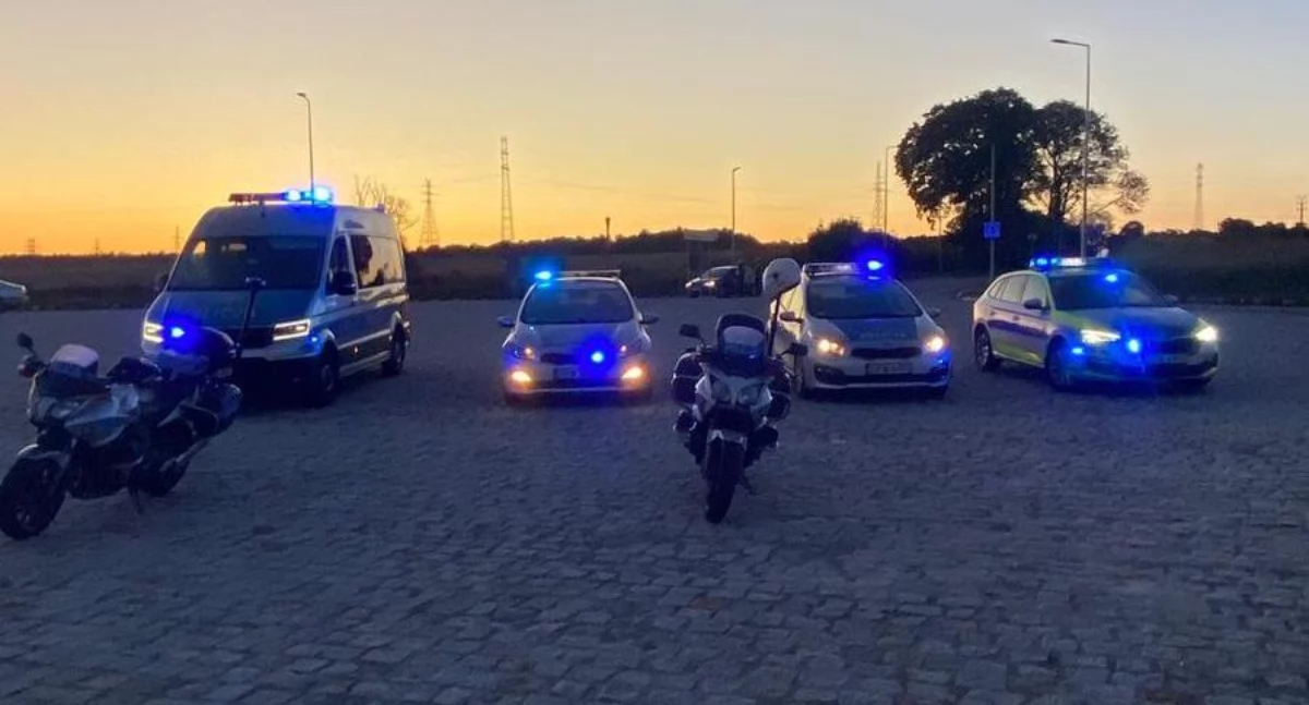 Policja - kryminalne, Alkohol narkotyki wyeliminowały czterech kierowców - zdjęcie, fotografia