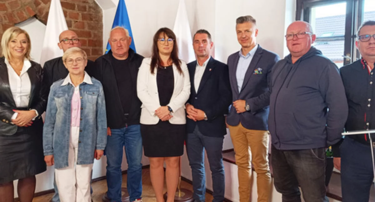 Elektrownia Dolna Odra, Powołali życia spółdzielnię energetyczną - zdjęcie, fotografia