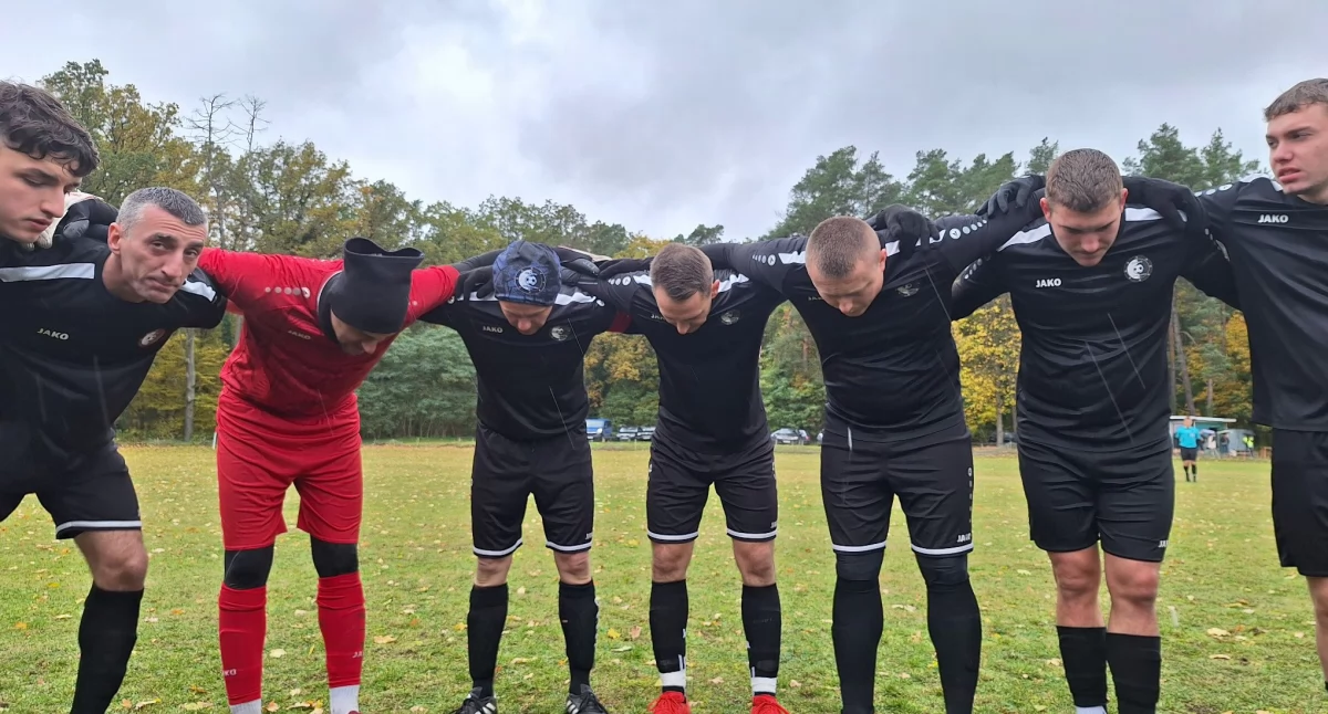 Piłka nożna, południe derby gminy Banie! [ROZKŁAD JAZDY - zdjęcie, fotografia