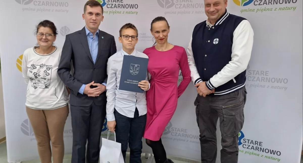 Pływanie, Stypendium wójta bardzo zdolnego pływaka - zdjęcie, fotografia