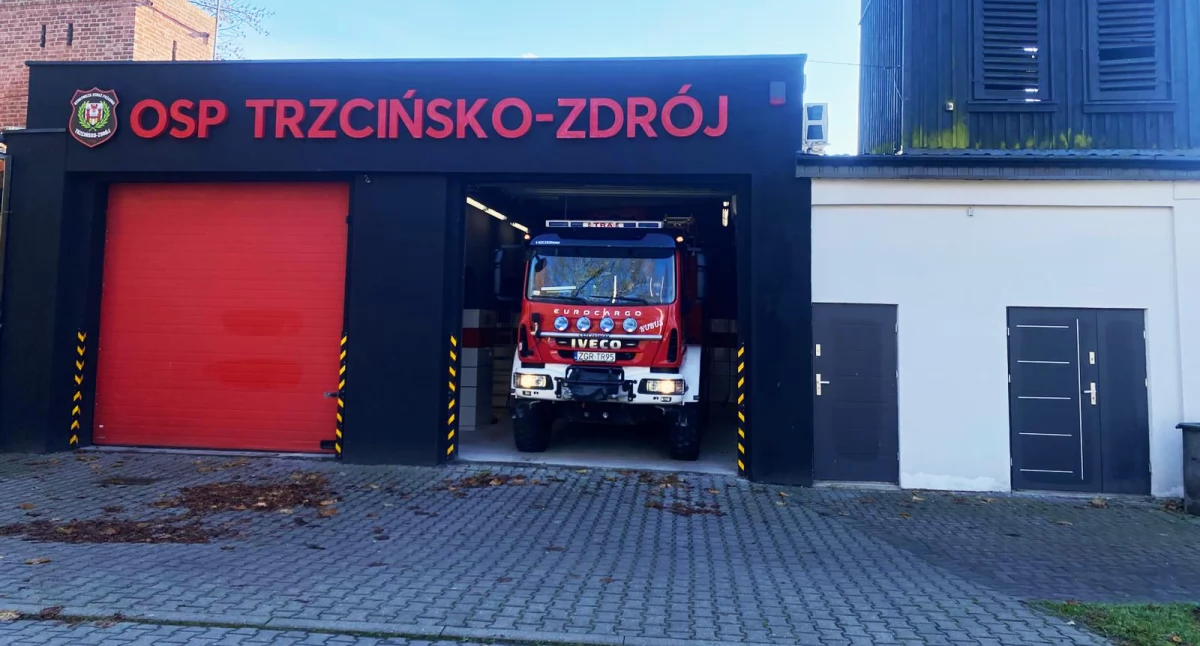 Straż pożarna, Trzcińsko Zdrój wyremontowała swoją remizę - zdjęcie, fotografia