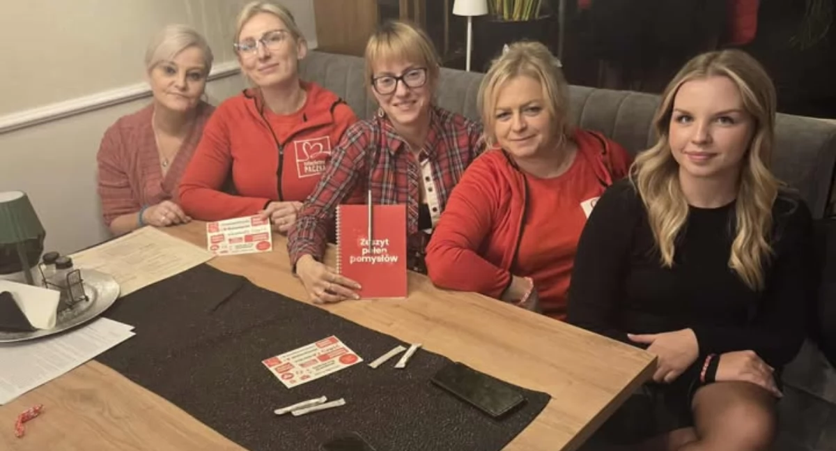 Akcje charytatywne, Szlachetna Paczka nowym rejonem nadzieja gminy Banie - zdjęcie, fotografia