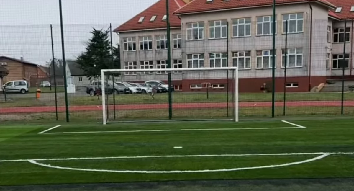 Inwestycje, Przyszkolony Orlik przeszedł gruntowną modernizację - zdjęcie, fotografia