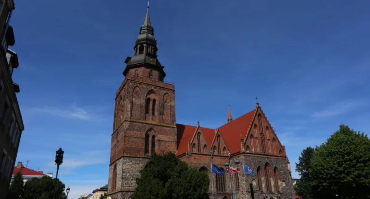 Kościół, Kiedy spowiedzi kiedy mszę parafii Starym Mieście - zdjęcie, fotografia