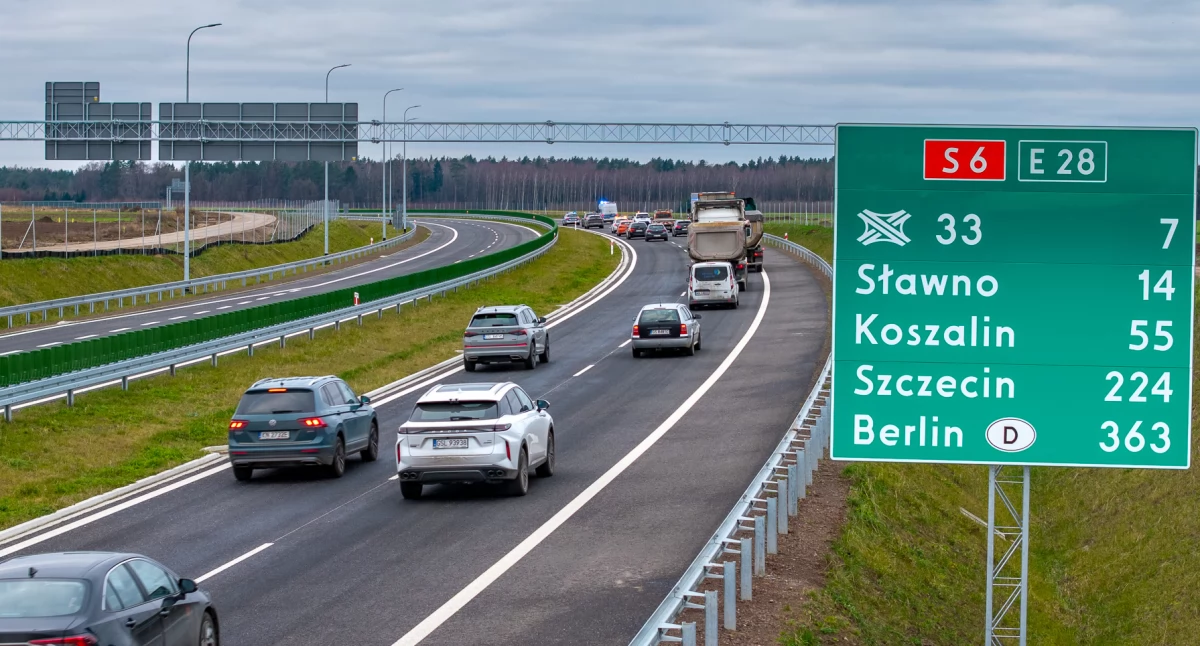 Transport i komunikacja, połączyła województwa - zdjęcie, fotografia