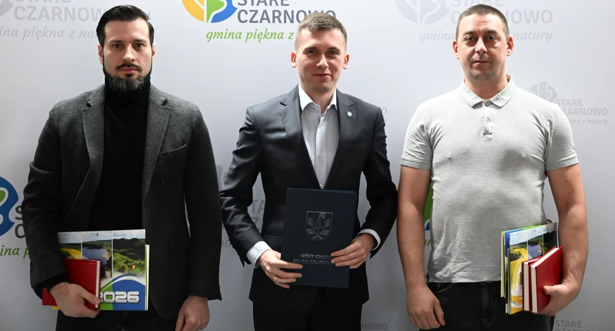 Straż pożarna, Wójt podpisał umowy zabezpieczające działalność Ochotniczych Straży Pożarnych - zdjęcie, fotografia