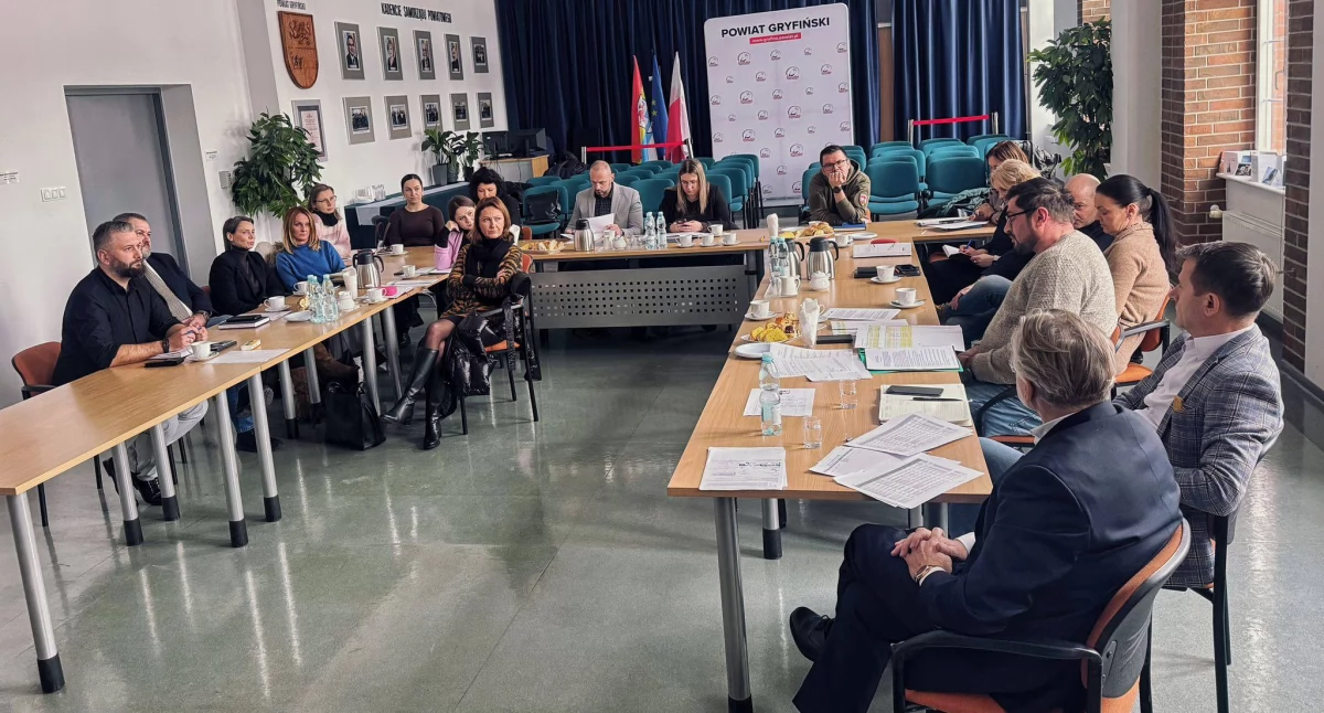 Samorządowcy, Obyło posiedzenie Zespołu Koordynacyjnego Partnerstwa Powiatu Gryfińskiego - zdjęcie, fotografia