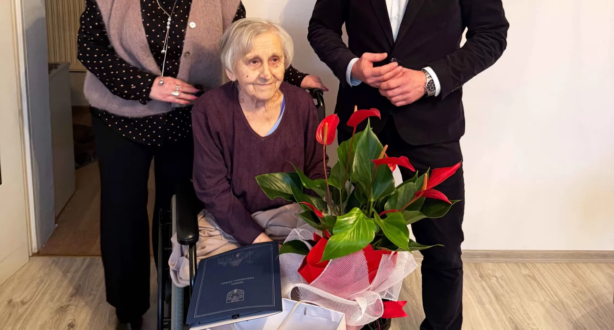 Seniorzy, Kolejny wspaniały jubileusz naszym regionie! - zdjęcie, fotografia