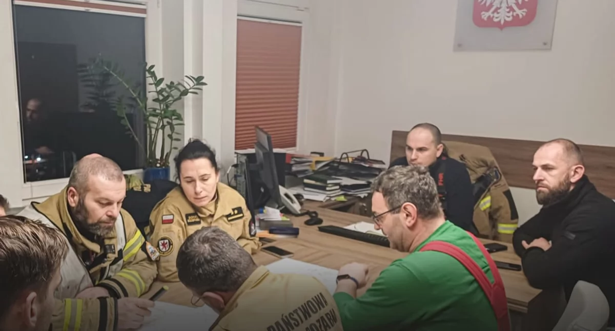 Interwencje, Stabilizacja sytuacji awarii gazociągu Wyciek został zatrzymany - zdjęcie, fotografia