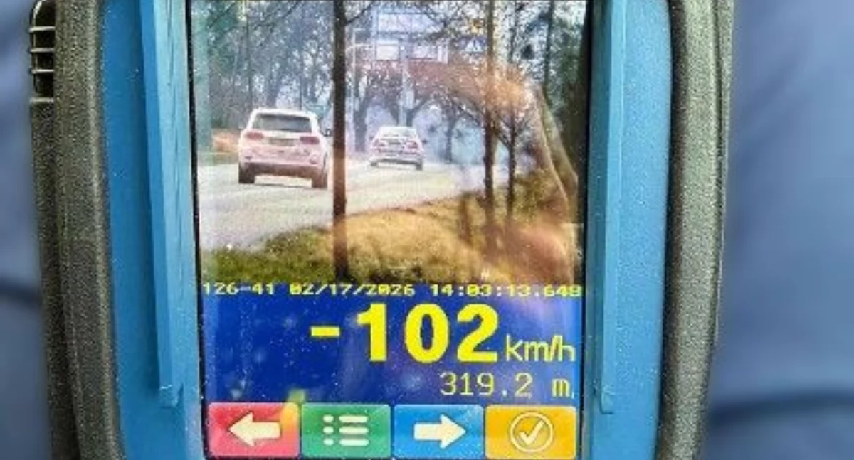 Policja - kryminalne, ciężka dopuszczenia ruchu zatrzymanie prawa jazdy - zdjęcie, fotografia