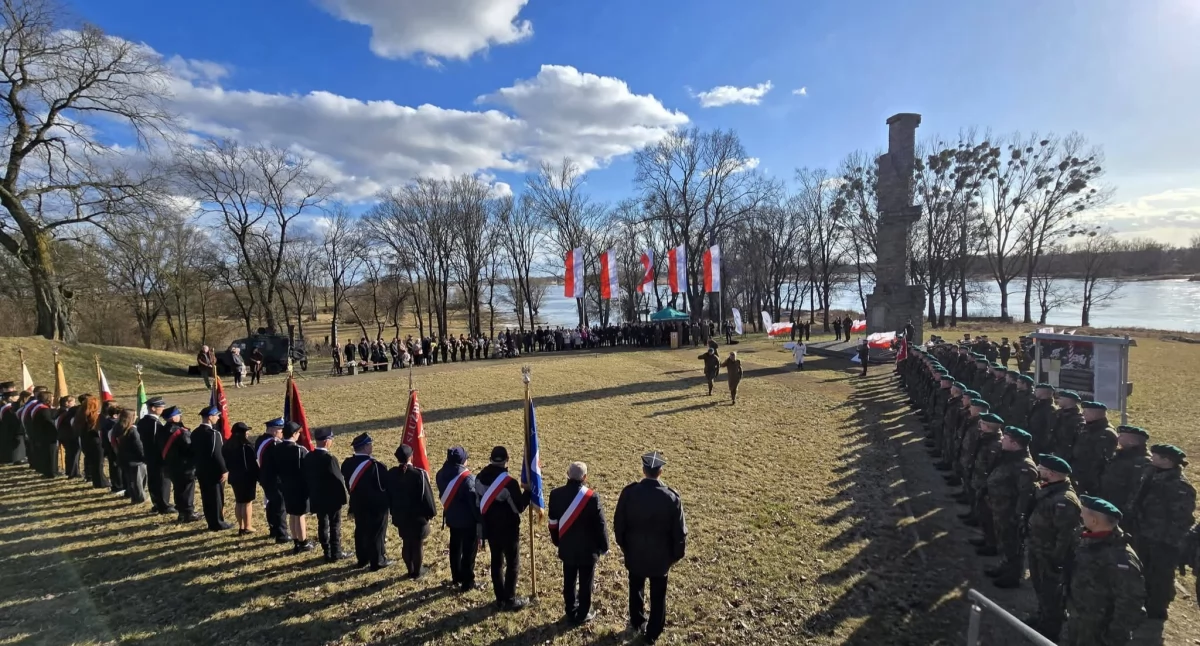 Uroczystości, Upamiętnili rocznicę pierwszego biało czerwonego słupa granicznego [GALERIA] - zdjęcie, fotografia