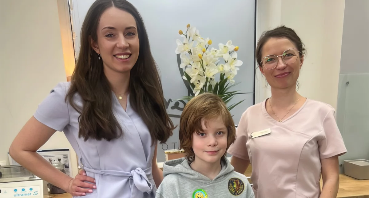 Zdrowie, wygląda nowoczesne leczenie dzieci dentysty - zdjęcie, fotografia