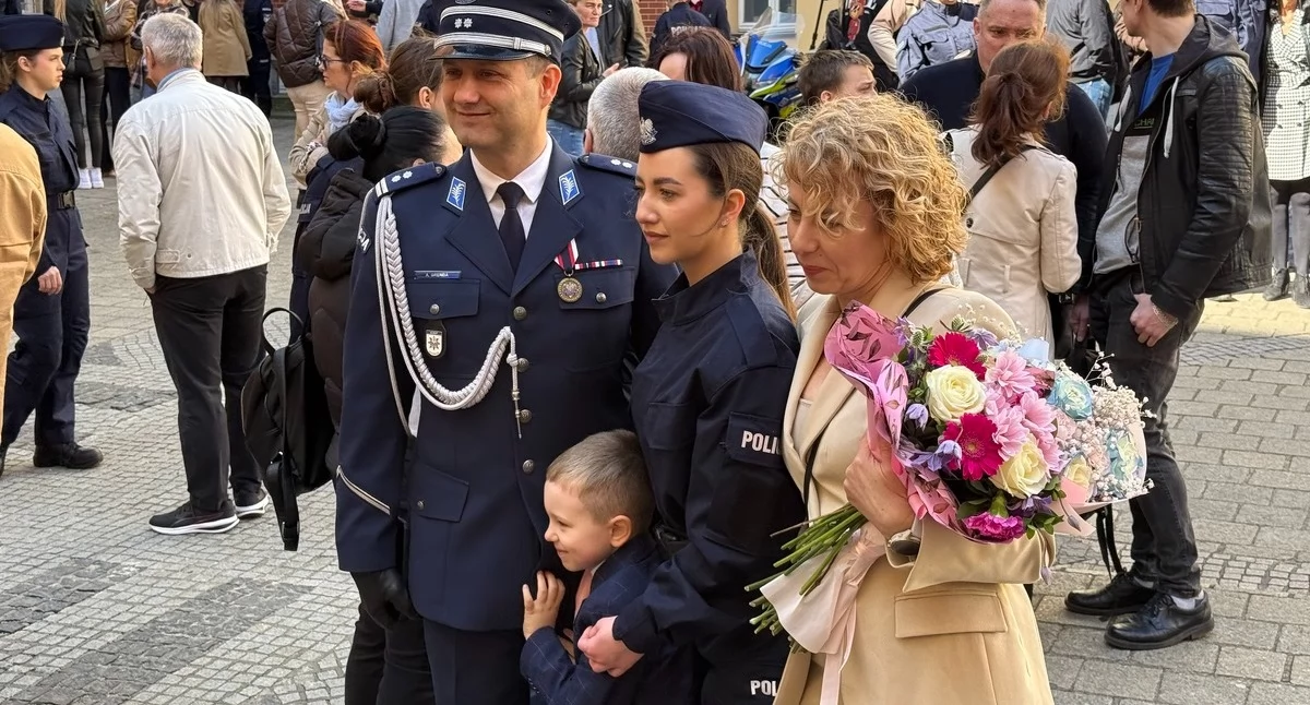 Info, policjantów zasiliło szeregi naszego garnizonu policji! - zdjęcie, fotografia