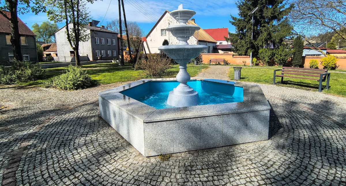 Inwestycje, Fontanna została odnowiona znów działa [GALERIA] - zdjęcie, fotografia