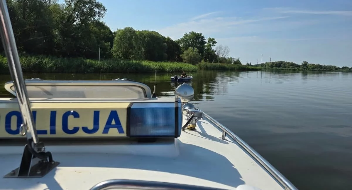 Policja - kryminalne, Policja zatrzymała majówkę siedmiu poszukiwanych! - zdjęcie, fotografia