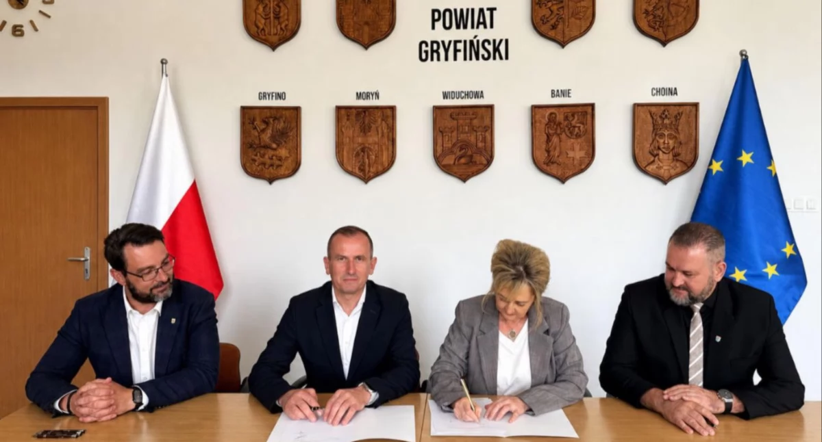 Inwestycje, Podpisali umowę dofinansowanie przebudowy drogi powiatowej 1385Z - zdjęcie, fotografia