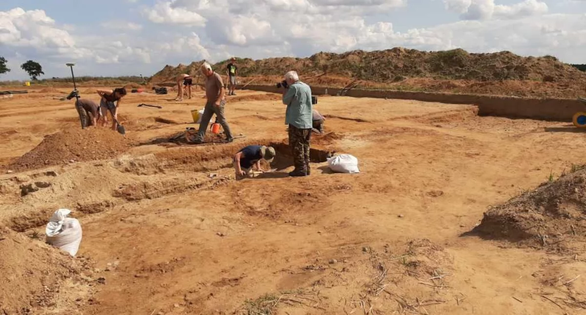 , Kolejne groby sprzed tysięcy Archeolodzy znów badają Objezierze - zdjęcie, fotografia