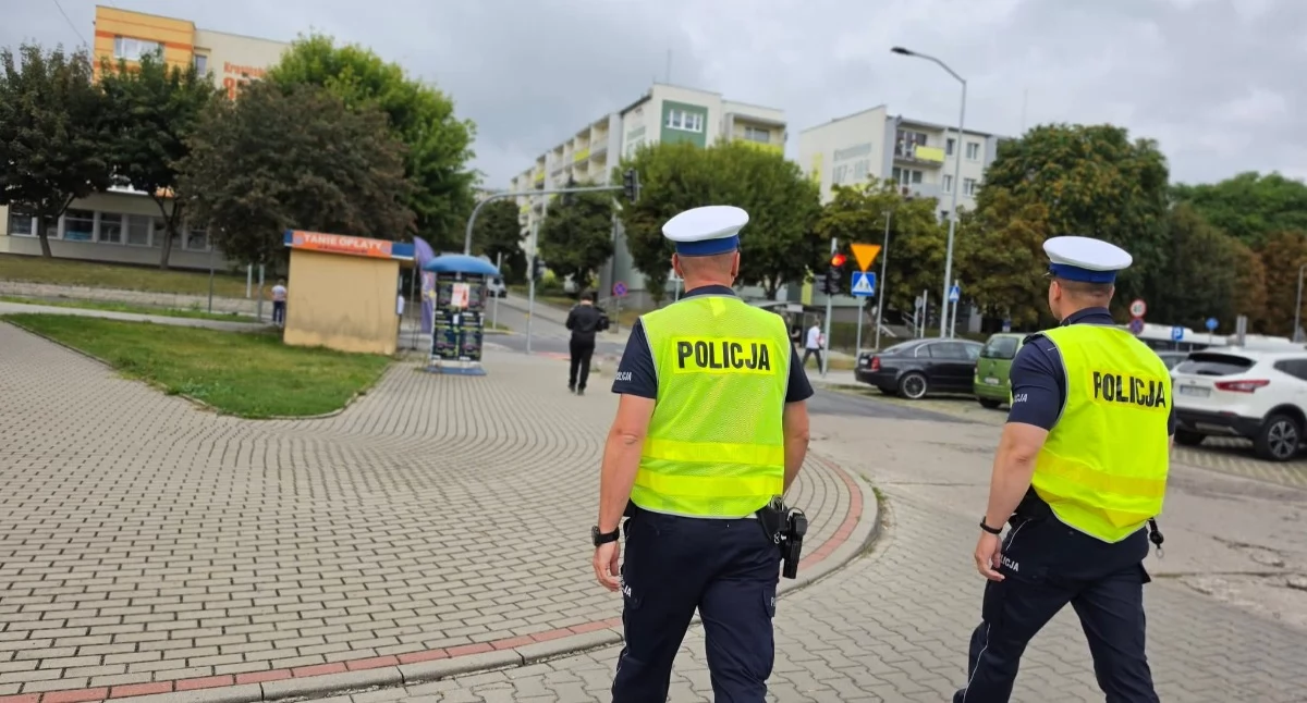 Policja - kryminalne, policja robiła dziś szkołach - zdjęcie, fotografia