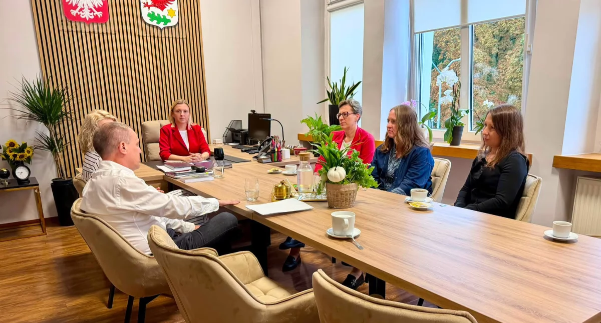 Administracja, Gmina Gryfino współpracuje Uniwersytetem Szczecińskim - zdjęcie, fotografia