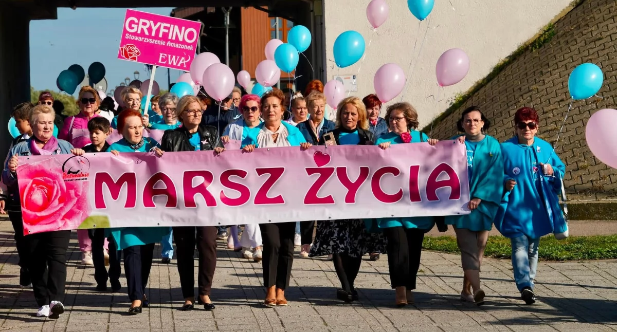Inicjatywy społeczne, Kolorowy marsz przez Gryfino - zdjęcie, fotografia